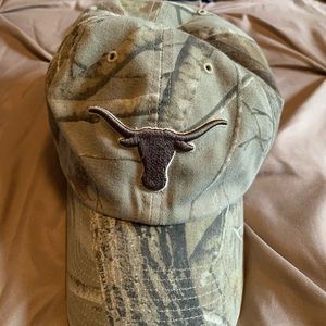 Texas Longhorns hat medium like new camo